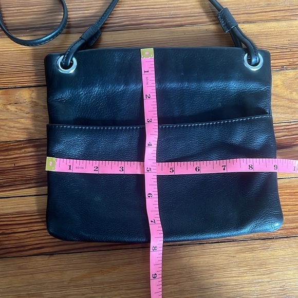 Margot Small Black Leather Minimalist Shoulder/Crossbody Bag with Zip Closure - Picture 5 of 9
